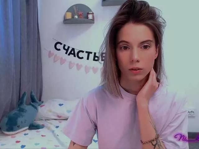 -naomisweet- on BongaCams