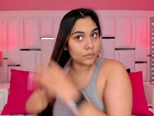 AlannaWest on BongaCams 