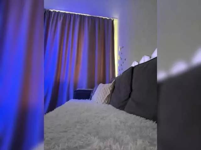 Alliina-leee on BongaCams 