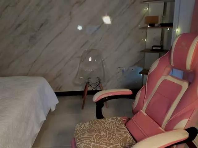 AllisonPalmer on BongaCams 