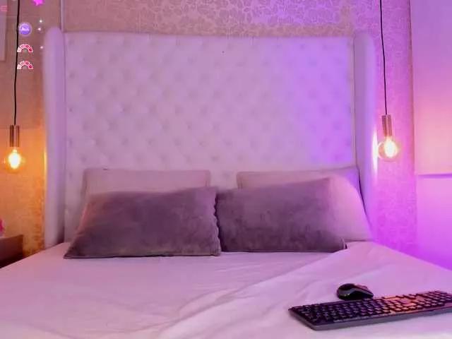 Ashley-Pink on BongaCams