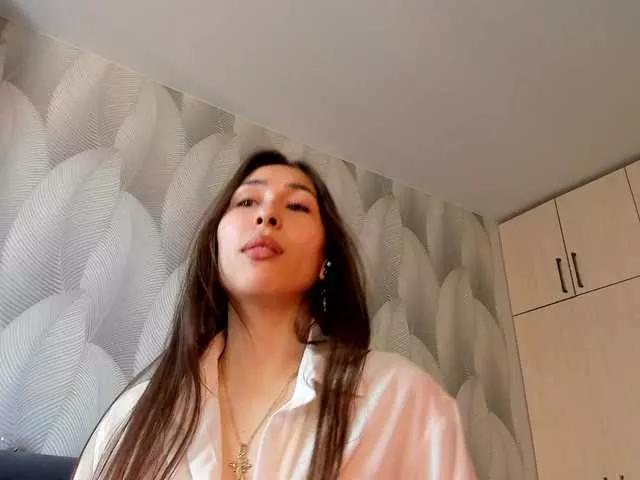 Freechat Bambiiiii on BongaCams