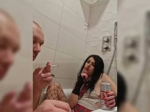 Bananawrotik on BongaCams 