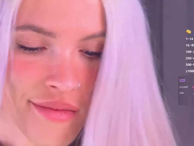 BlushMikki on BongaCams