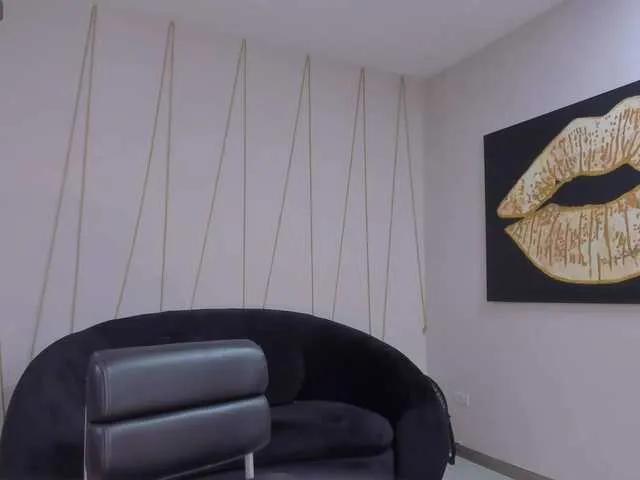 CarlaBrunni's avatar