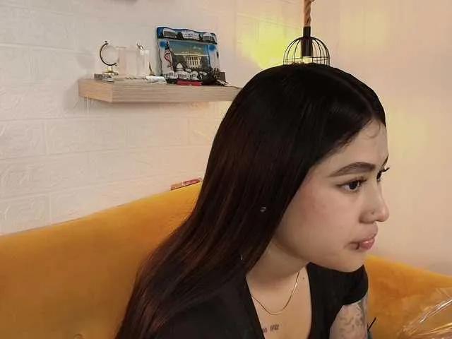 Catalinarose — I love to be show affection and to make me feel theirs, I love to be loved and
passionate.