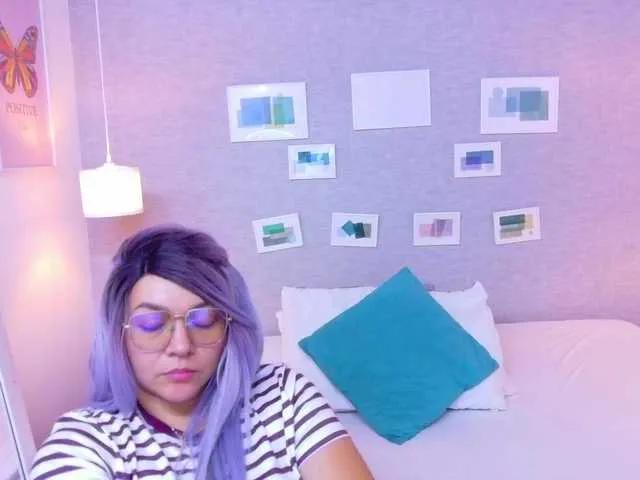 Cuckold-lover — To feel desired.
To be flirted.
C2C.
to hear your fantasies.
My lovense toy.
Men that wait my cum.

---

To feel wanted.
To flirt.
C2C.
To hear your fantasies.
My love toy.
Men who are waiting for my sperm.