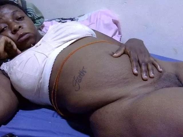 Cute-adiyaa on BongaCams 