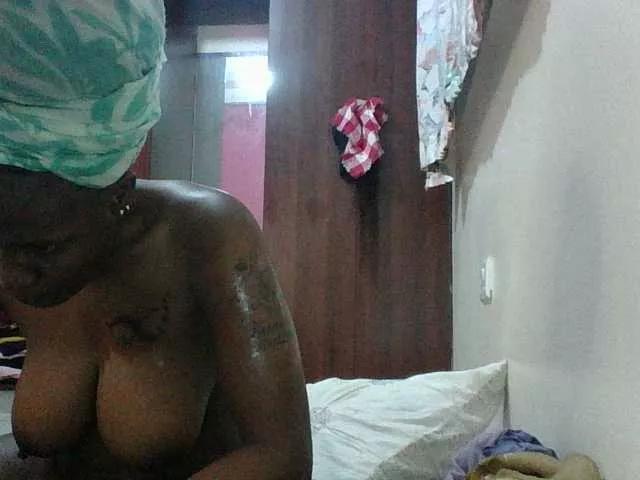 cutelizah on BongaCams 