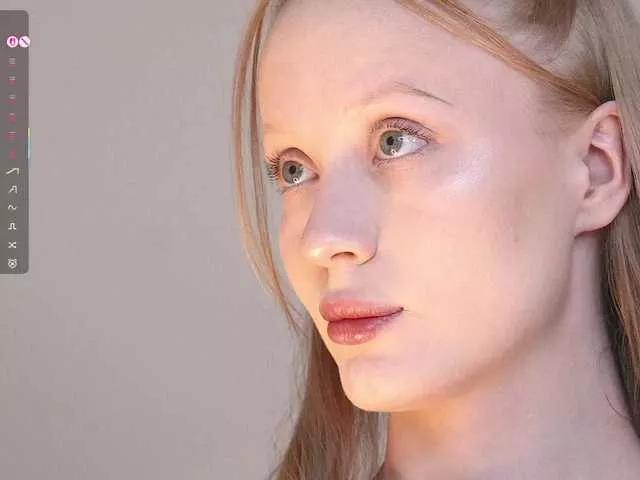 CuteShine on BongaCams