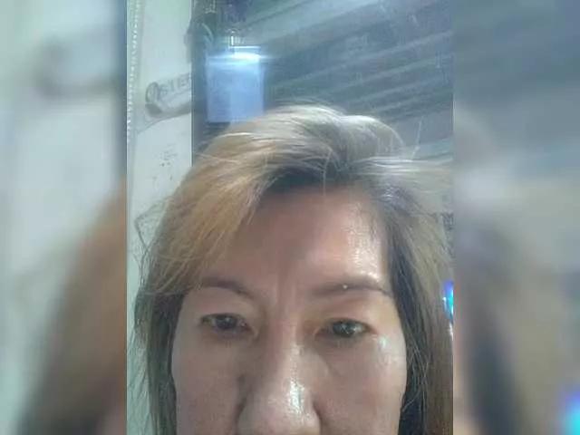 EllaStar on BongaCams 