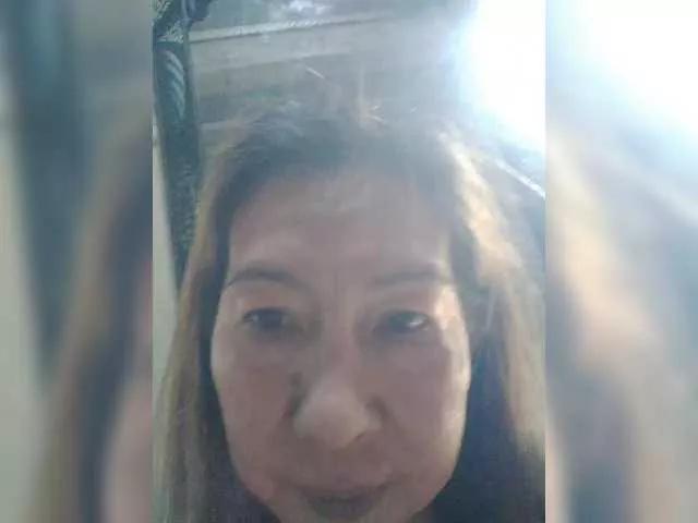 EllaStar on BongaCams 