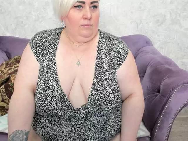 Freechat fashiona on BongaCams