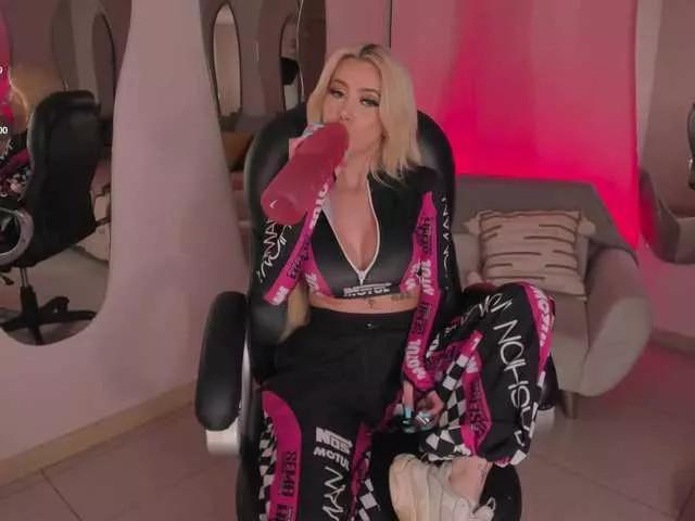 HannaConnor on BongaCams