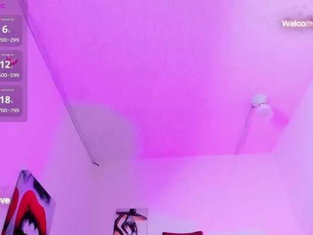 Hellen-star on BongaCams 