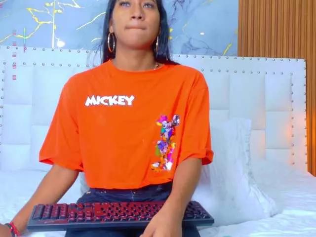 Indiancutiie on BongaCams 