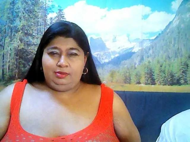 indianhoney on BongaCams 