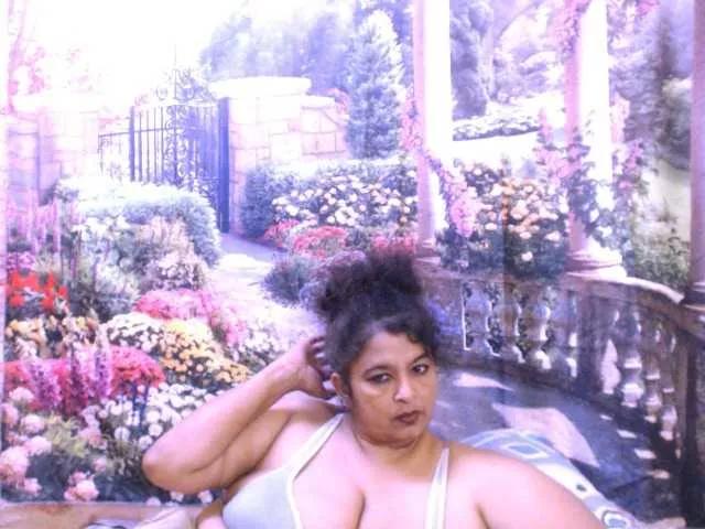 indianstar75 on BongaCams 