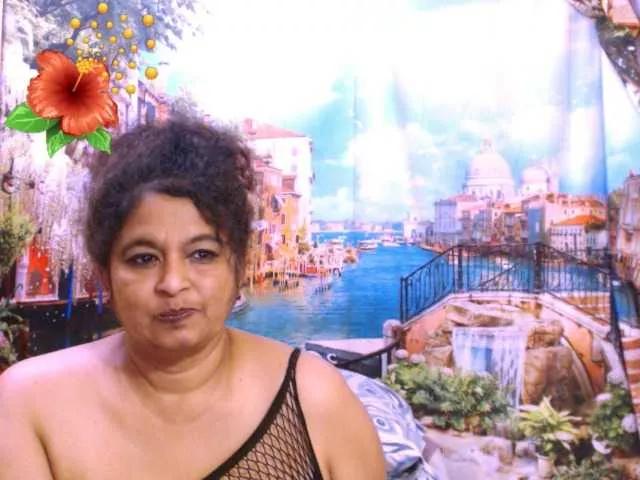 indianstar75 on BongaCams 