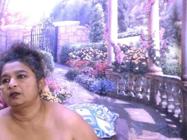indianstar75 on BongaCams 