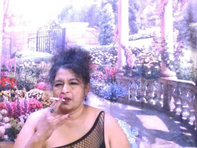 indianstar75 on BongaCams 