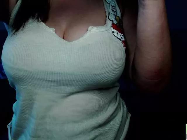 Freechat IvannaAmali661 on BongaCams