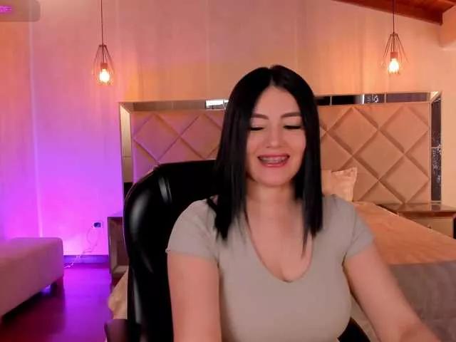 JennaOlson on BongaCams 