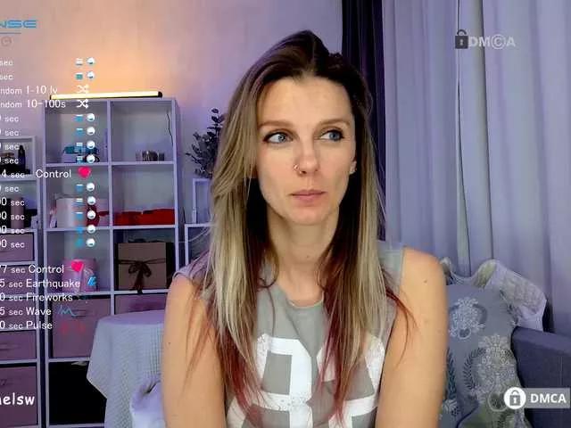 Karamelsw on BongaCams 