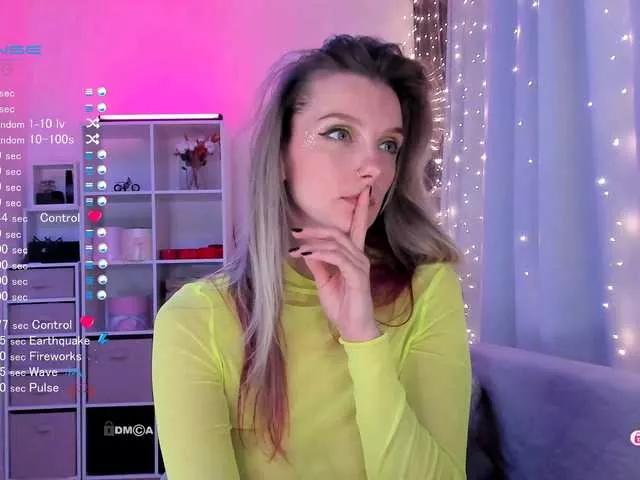 Karamelsw on BongaCams 