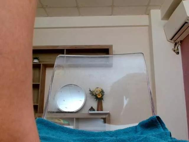 KayleeAlbertina on BongaCams 