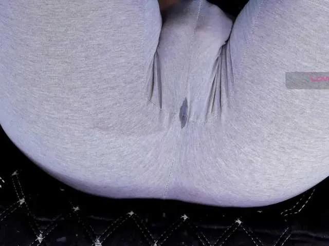 BongaCams Kira-Kell is Freechat Kira-Kell — Topping up my bank account ^-^