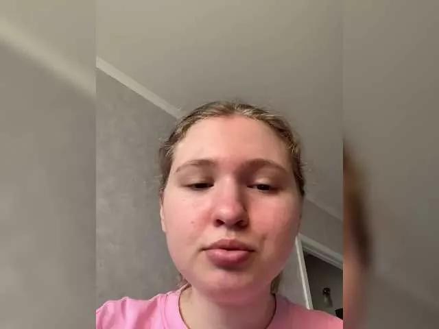 kisssssesmee on BongaCams 