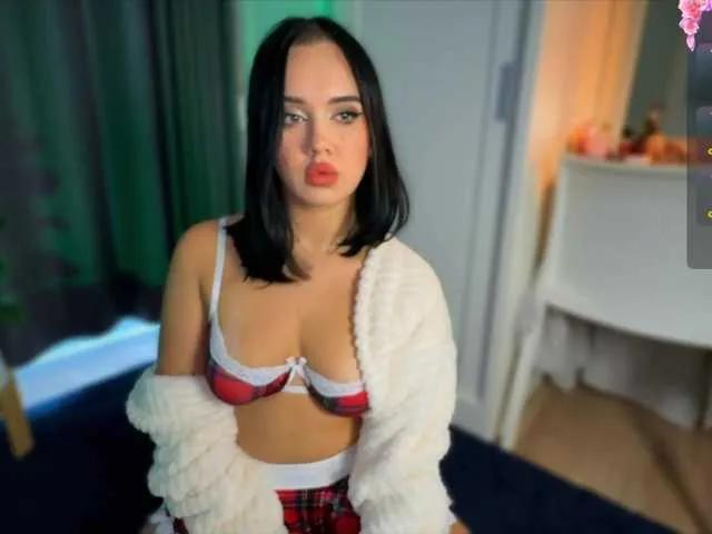 larastars — I want to find my fetish here, and when I feel a person next to me, I am aroused by the smell and strong hands when I am strangled in bed.