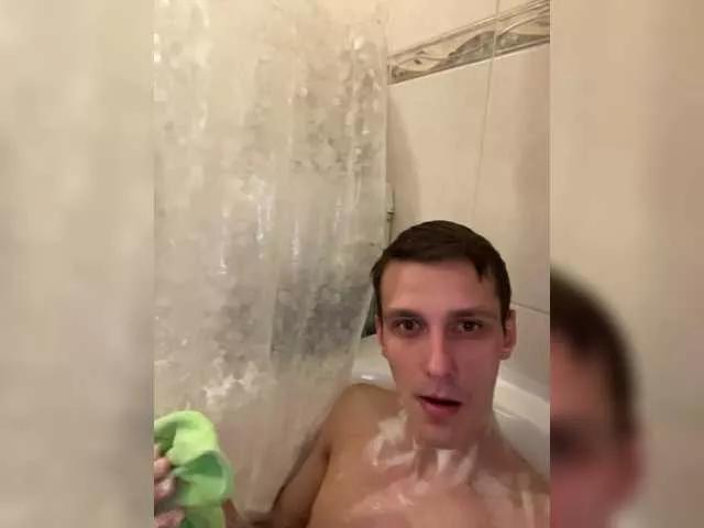 Laylay13 on BongaCams 