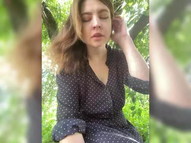 Lilian00666a on BongaCams 