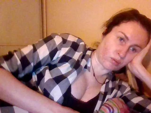 lily133 on BongaCams 