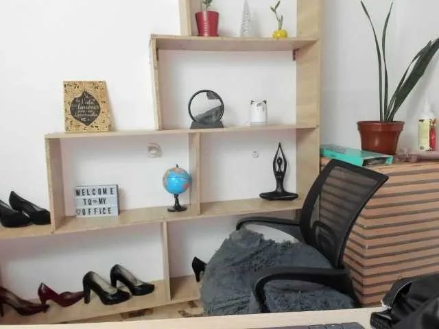 LinaBrowm —   Every smile of mine is an invitation to sin a little more #young #blonde #natural #chubby #braces