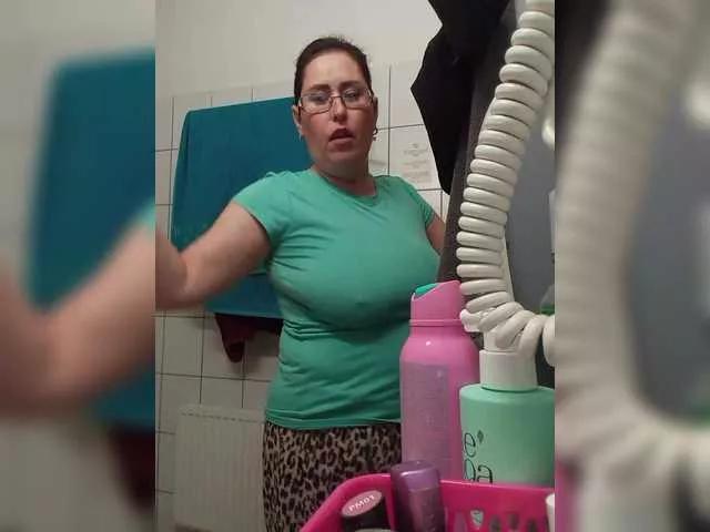 loriktwinss on BongaCams