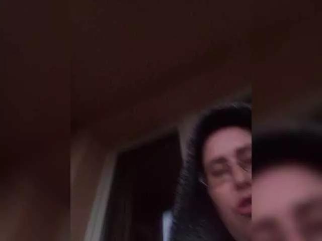 loriktwinss on BongaCams