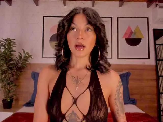 LunaRuso on BongaCams