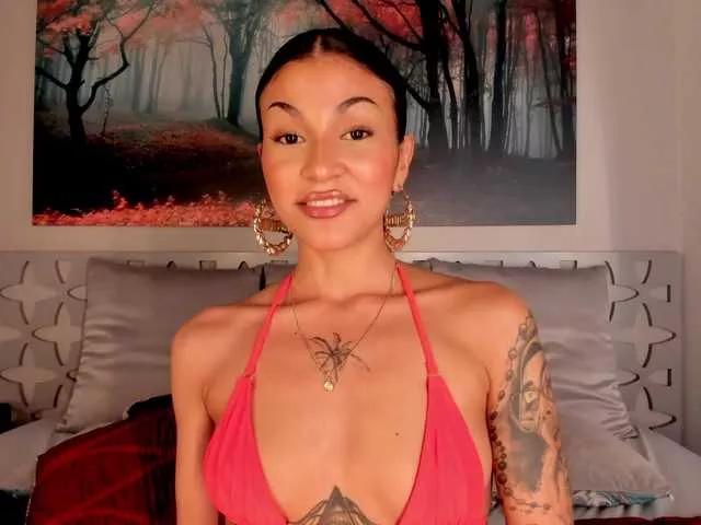 LunaRuso on BongaCams