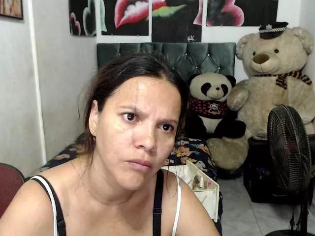 Manazahot99 on BongaCams 