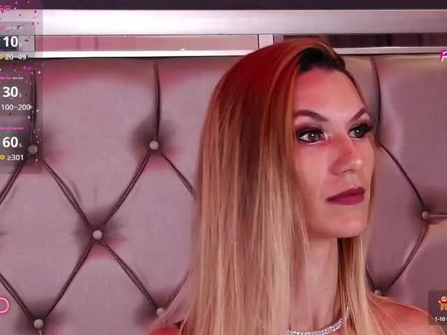 MayaHale on BongaCams 