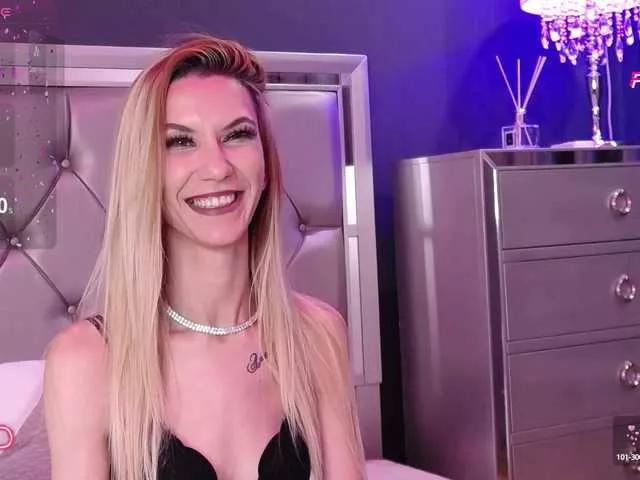 MayaHale on BongaCams 