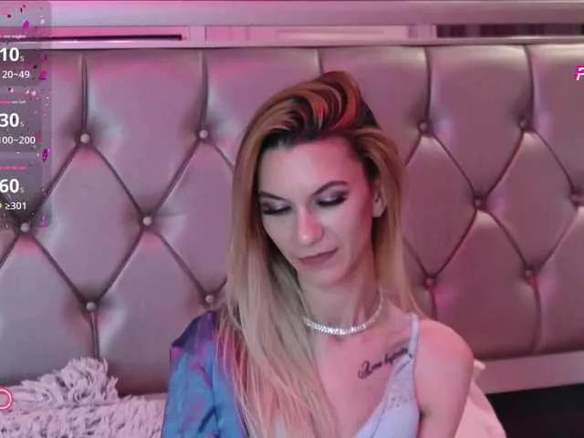 MayaHale on BongaCams 