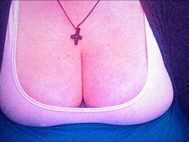 Freechat mayalove4u on BongaCams