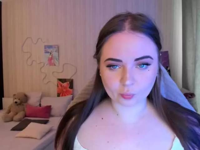 MishaLips on BongaCams