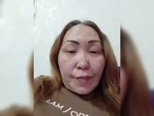 Qweentis on BongaCams 