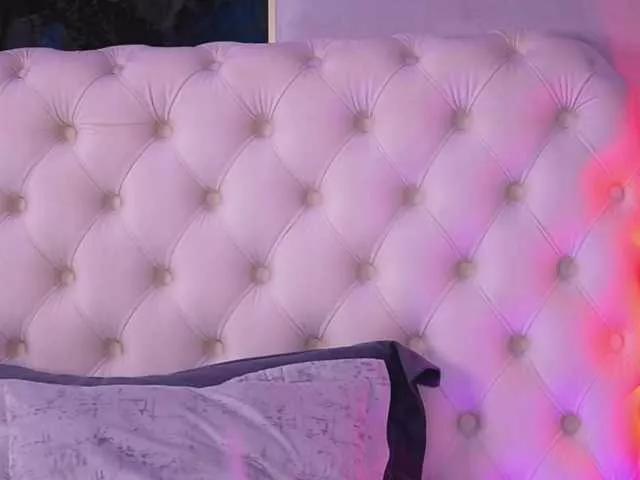 Freechat RaisaKali on BongaCams