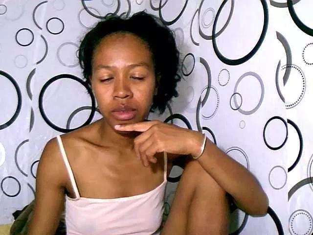 rose27 on BongaCams 